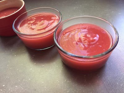 Compote de pommes, canneberges et sirop d&#39;&#233;rable