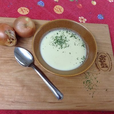 Soupe cr&#233;meuse &#224; l&#39;oignon