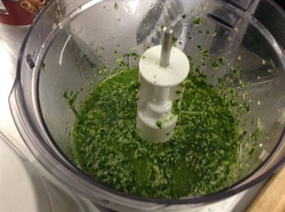 Pesto aux &#233;pinards